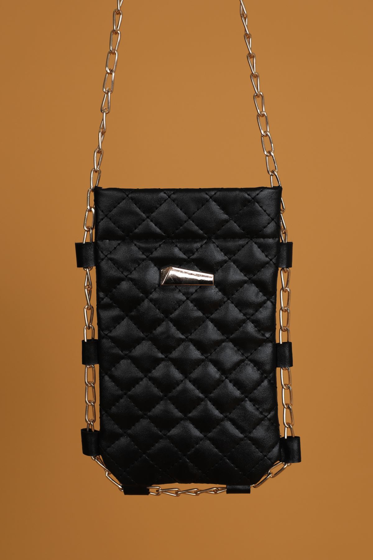 حقيبة جلدية مبطنة للنساء - باللون الأسود TR