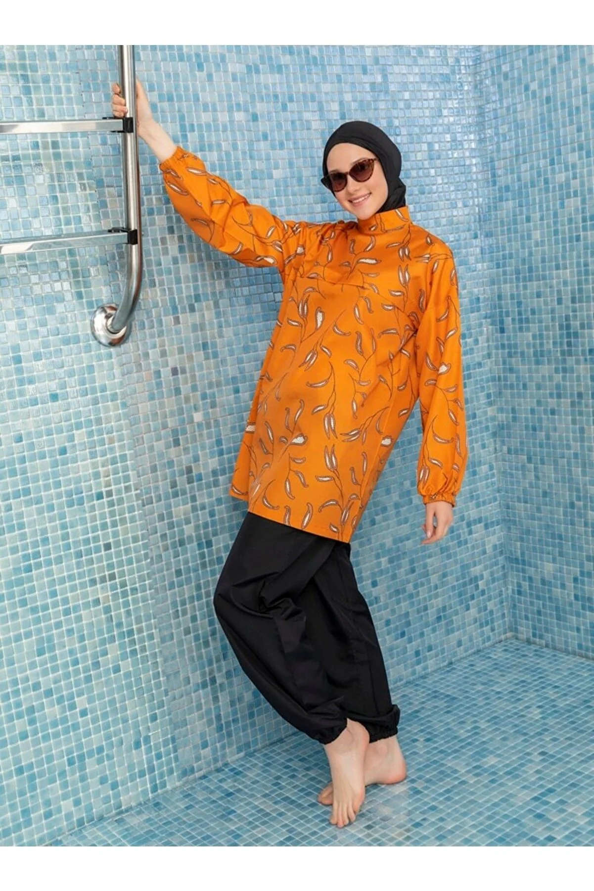 ملابس سباحة مغطاة بالكامل - برتقالي أسود -TR